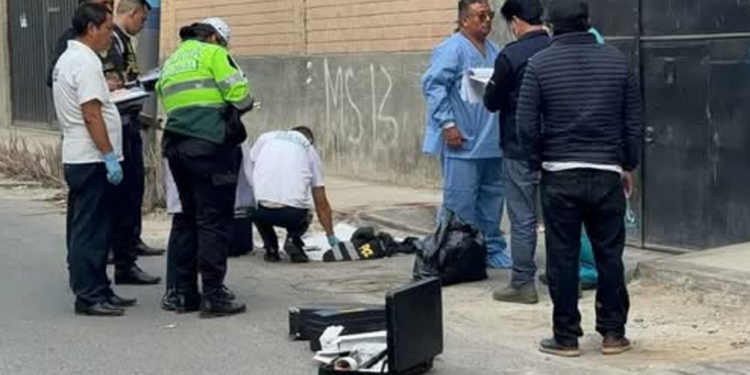 POLICÍA MUERE DURANTE BALACERA TRAS ROBO DE UN LINGOTE DE ORO EN EL CALLAO