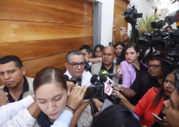 JUAN SANTIVÁÑEZ SOBRE ALLANAMIENTO A SU VIVIENDA: “ESTO ES UN SHOW DE LA FISCALÍA”