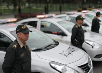 POLICÍAS EN CARMEN DE LA LEGUA REYNOSO HABRÍAN USADO PATRULLEROS PARA JUGAR FÚTBOL EN EL CALLAO