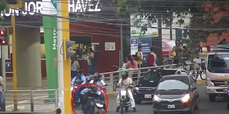 Surco: cámaras captaron la huida del delincuente que asesinó a un hombre en la estación Jorge Chávez [VIDEO]