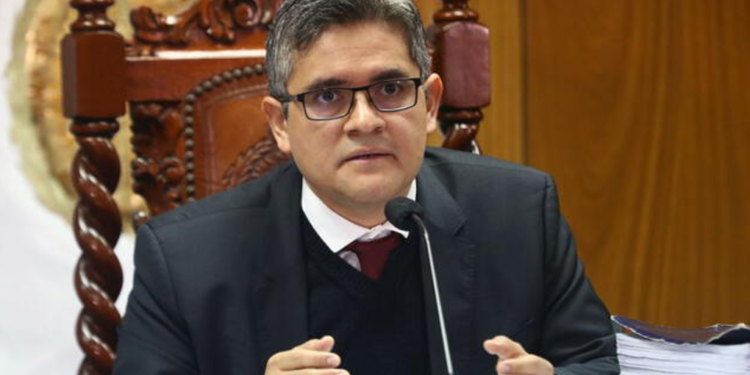 JOSÉ DOMINGO PÉREZ: MINISTERIO PÚBLICO LO SUSPENDE POR 6 MESES DE SU LABOR FISCAL