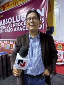 Antezana participó como ponente en la Conferencia de prensa "Absolución para los procesados del caso Ayacucho"